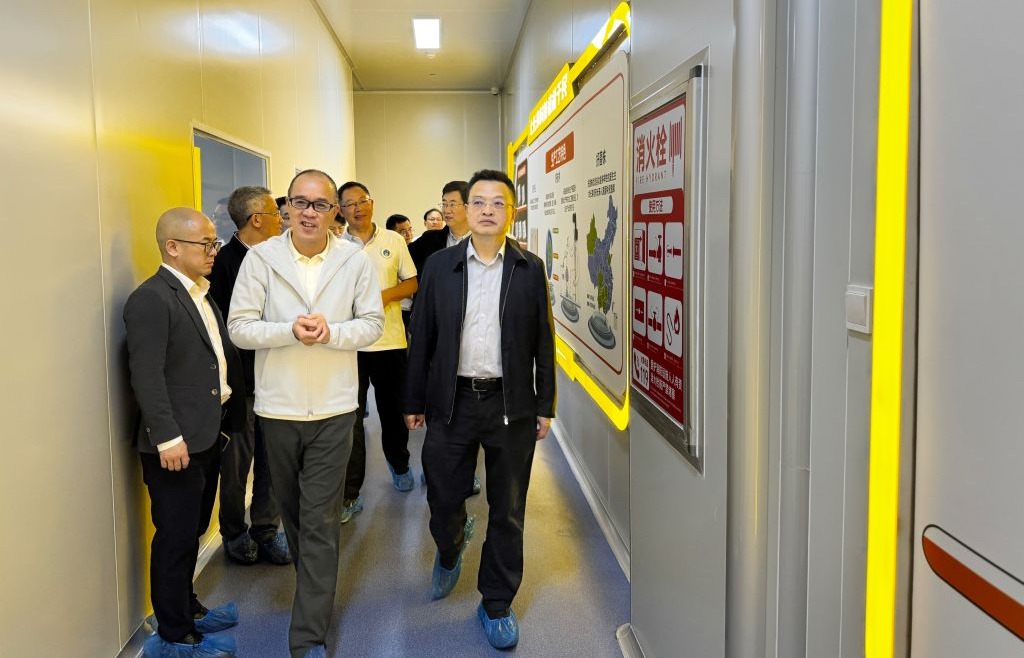 深化产教融合 共育科技英才——李建成率队赴广西推进校企合作